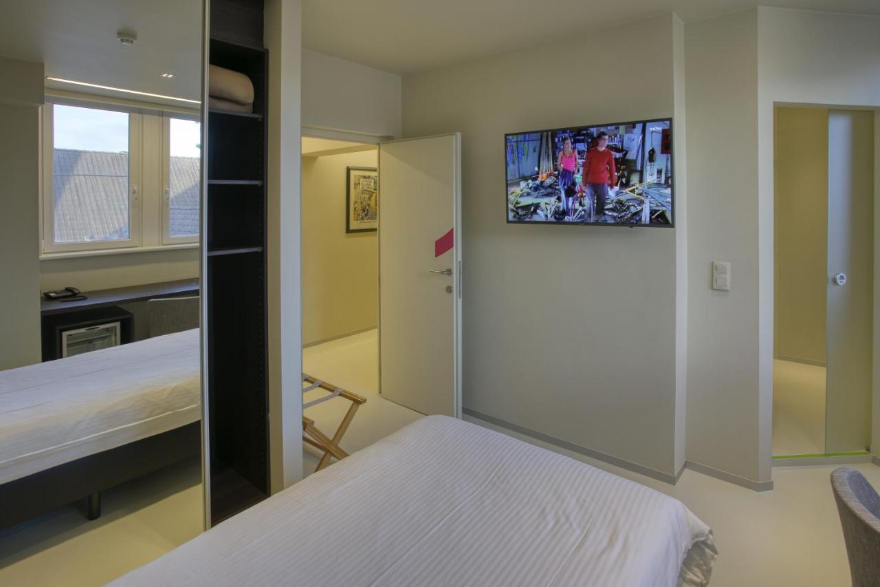 Hotel Du Vieux Cedre, Enghien-belgique 4*